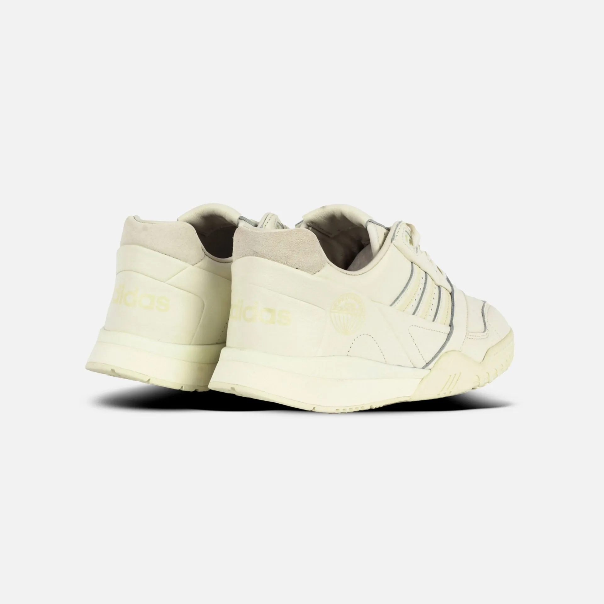 Adidas Originals | A.R. TRAINER