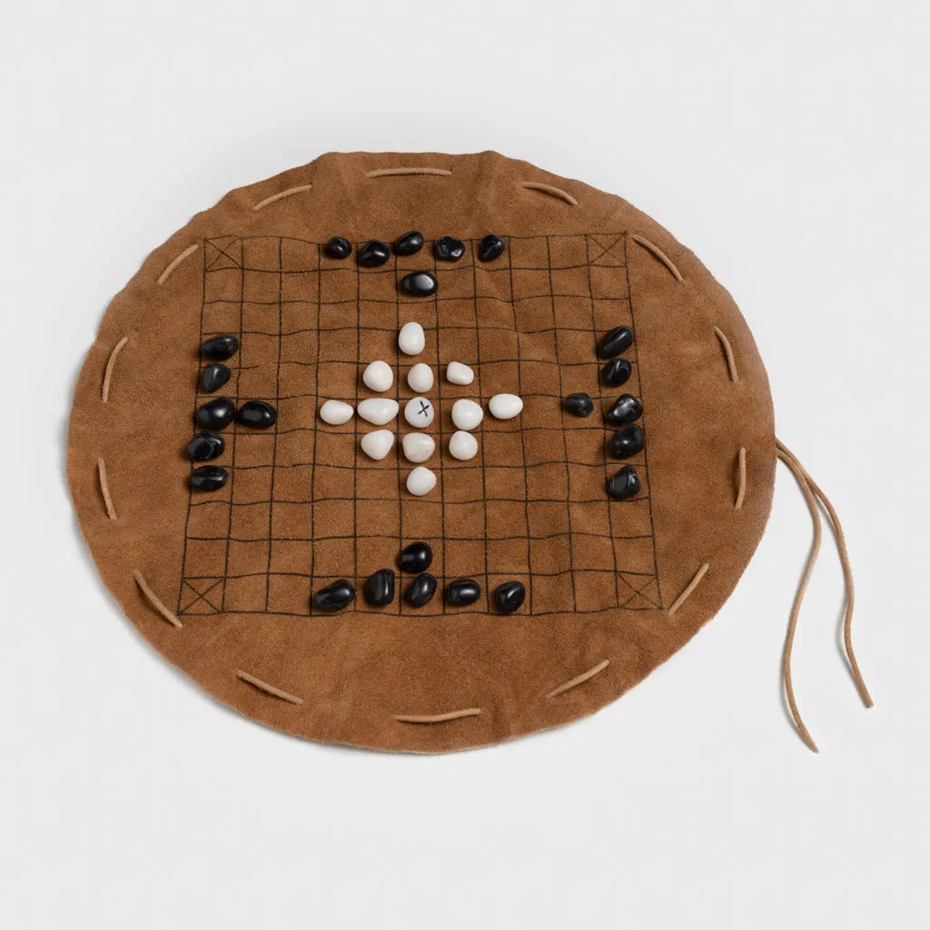 Hnefatafl, Leather