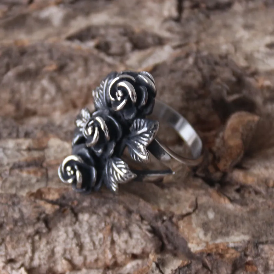 Ladies Ring - Morgan's Roses - R52