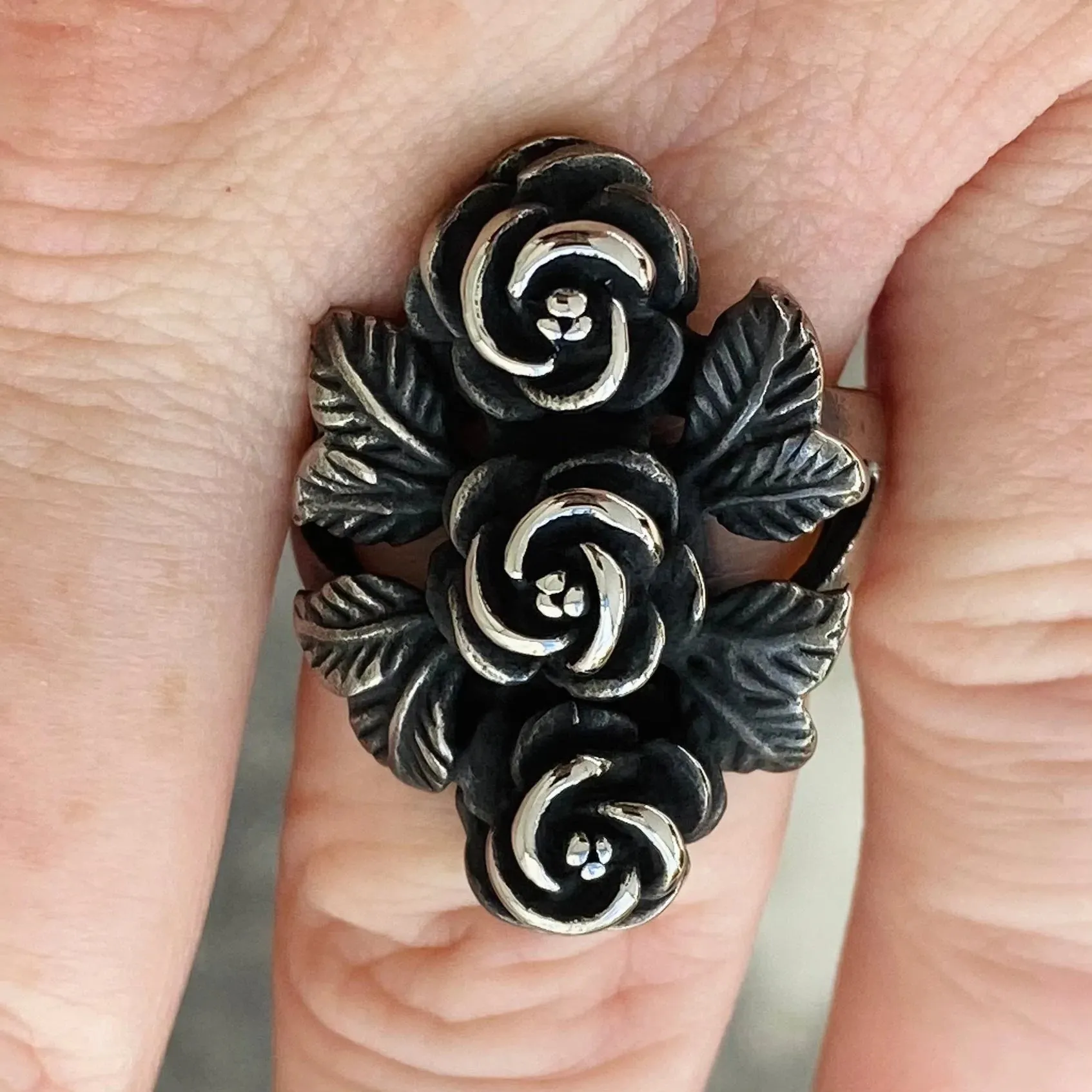 Ladies Ring - Morgan's Roses - R52