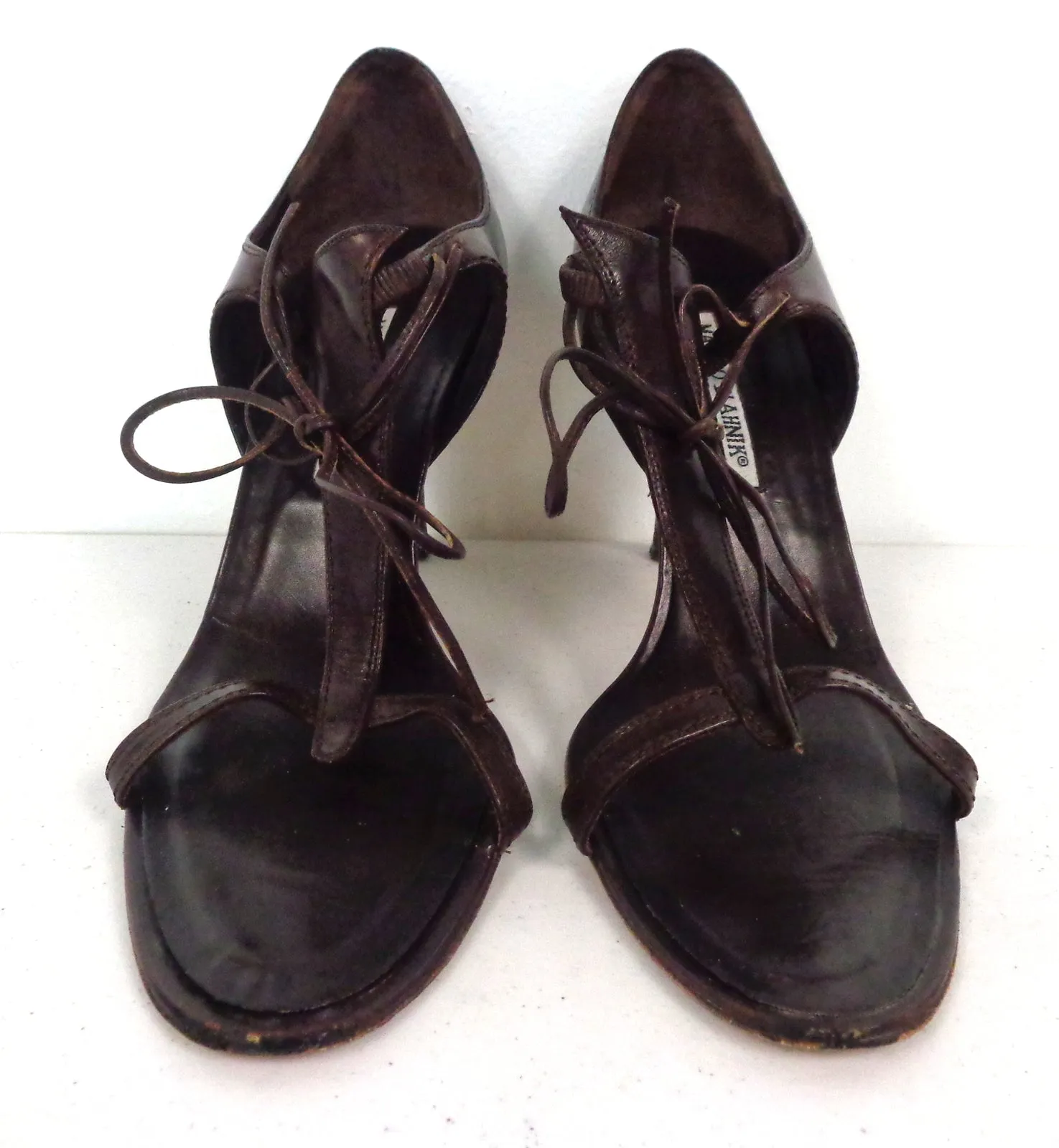 MANOLO BLAHNIK Chocolate Brown Leather V-Strap T-Strap Ankle Tie Heels Size 39 1/2